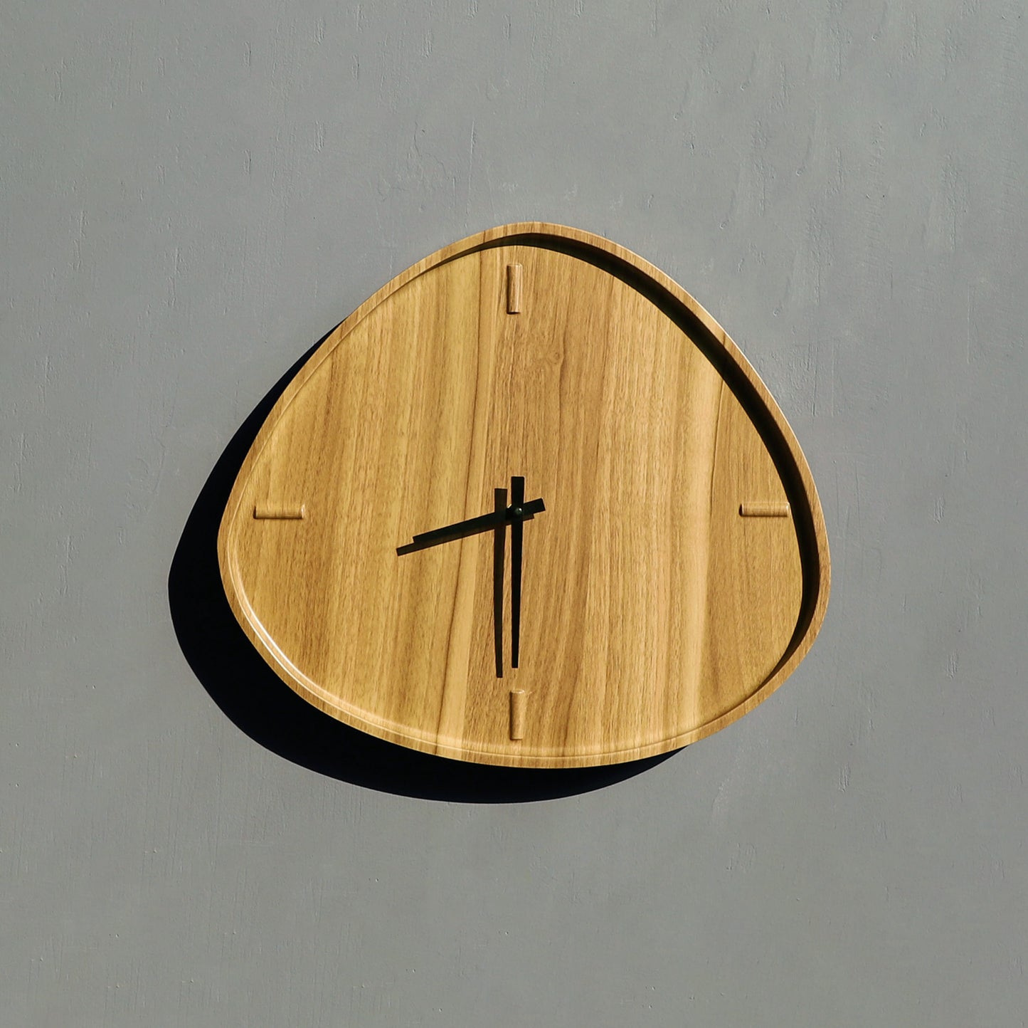 Irregular Shape Wall Clock