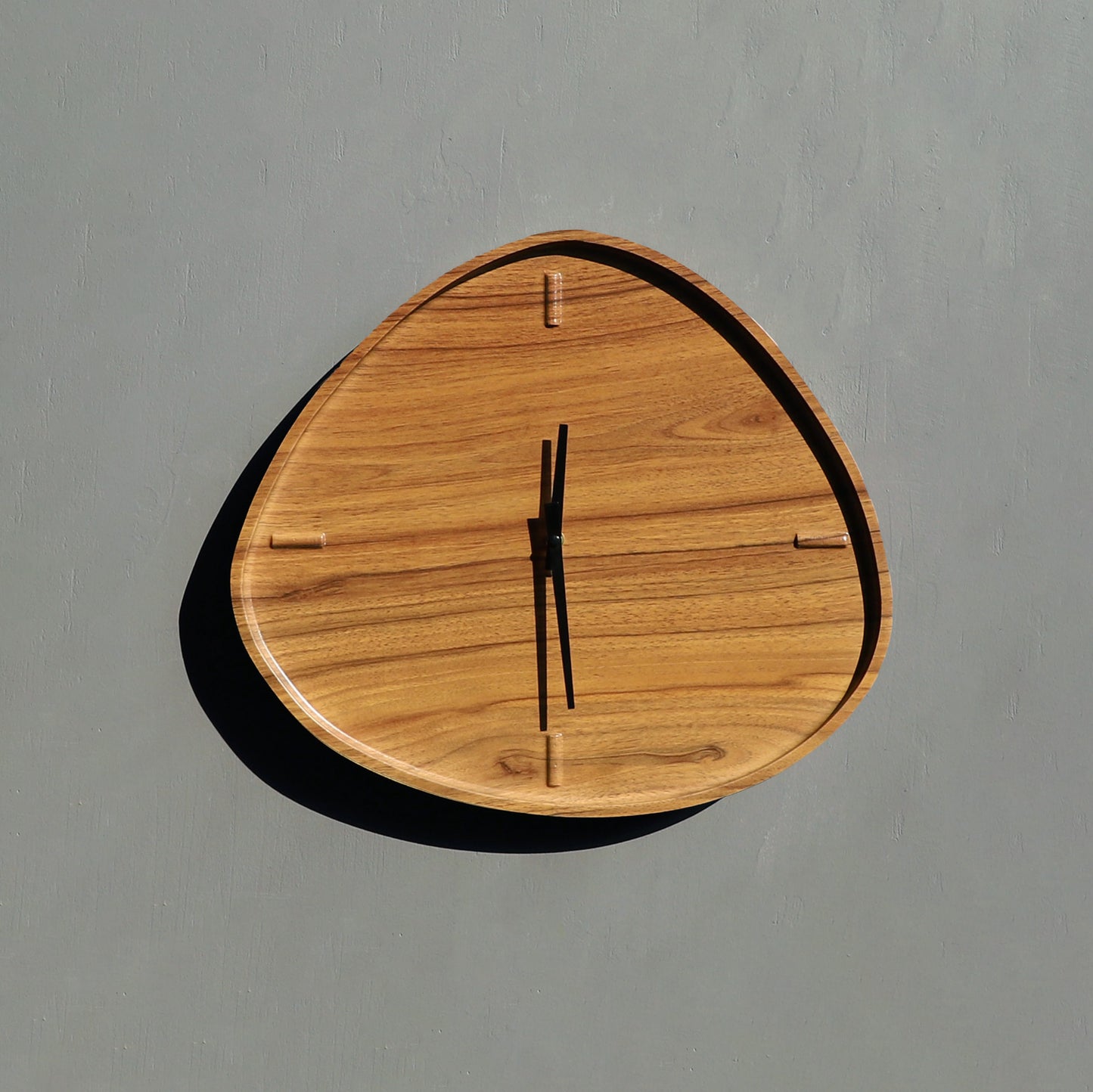 Irregular Shape Wall Clock